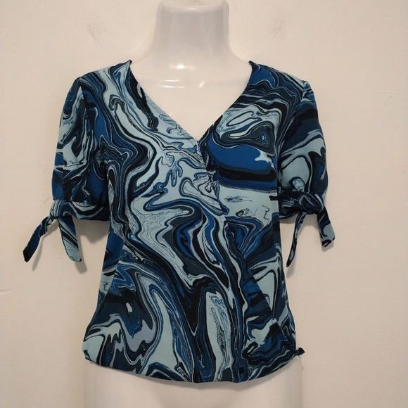 Michael Kors - Blue Oasis Short Sleeve V Neckline Blouse - Picture 16 of 16